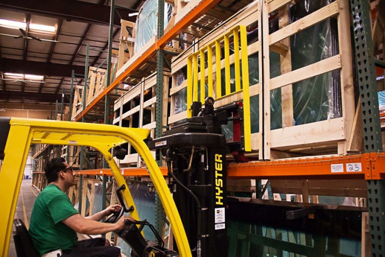 About Us RV and Specialty Windshield & Side Glass Distributor Coach